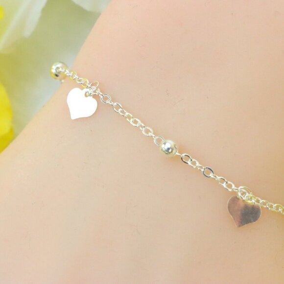 "Minimalist Bracelet, Sleek & Modern Design, Women’s Fashion, YC110221-B - Picture 5 of 9